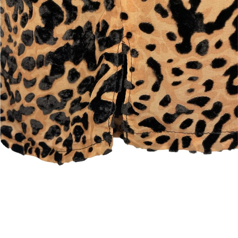 NWOT Short Sleeve Leopard Mini Dress Size M - Picture 4 of 6